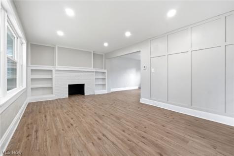 3300 Cedarbrook Road Cleveland Heights OH 44118