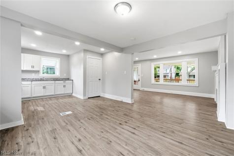 3300 Cedarbrook Road Cleveland Heights OH 44118