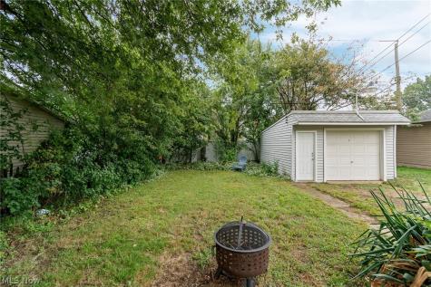 6243 Iroquois Trail Mentor OH 44060