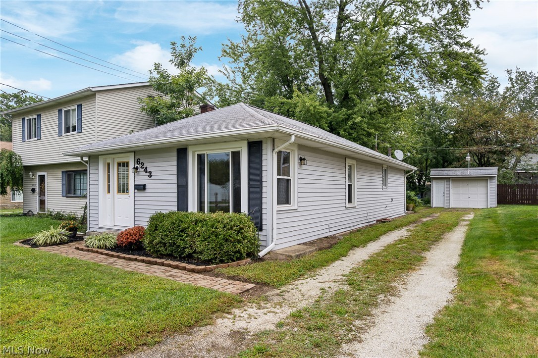6243 Iroquois Trail Mentor OH 44060