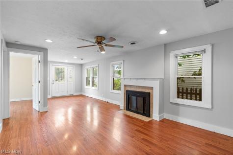6243 Iroquois Trail Mentor OH 44060