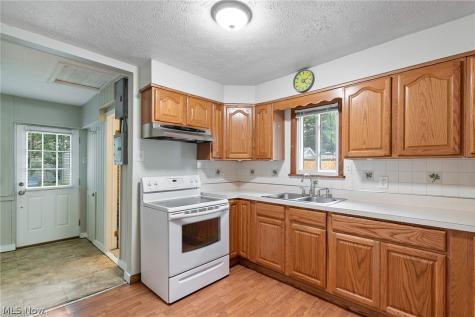 6243 Iroquois Trail Mentor OH 44060