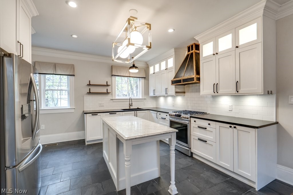 456 Merriman Road Akron OH 44303