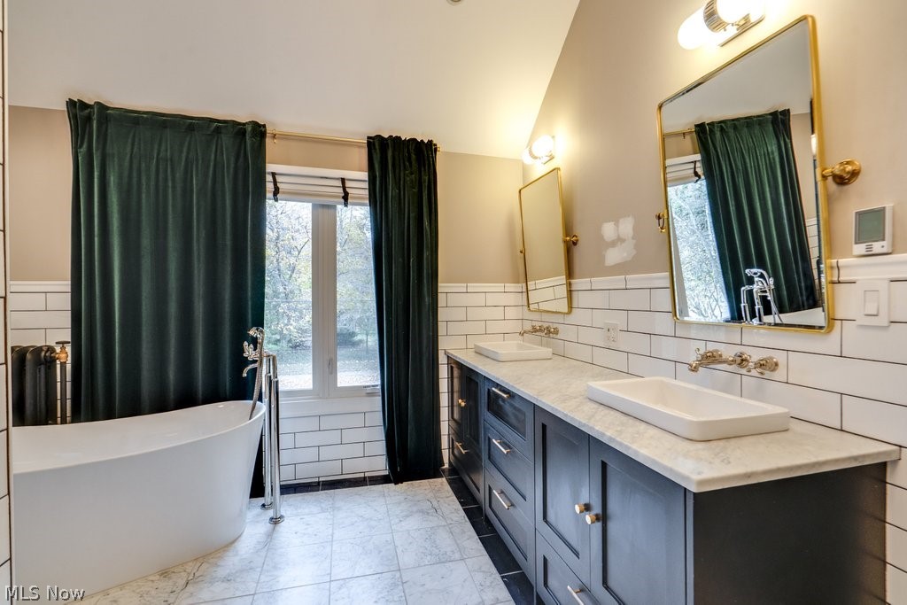 456 Merriman Road Akron OH 44303