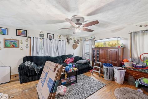 113 15th Street NW Barberton OH 44203