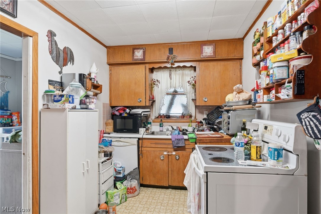 113 15th Street NW Barberton OH 44203