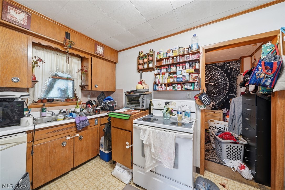 113 15th Street NW Barberton OH 44203