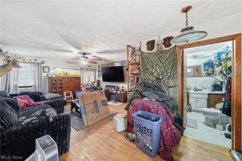 113 15th Street NW Barberton OH 44203