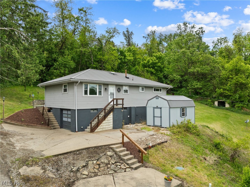 69641 Holley Street Martins Ferry OH 43935