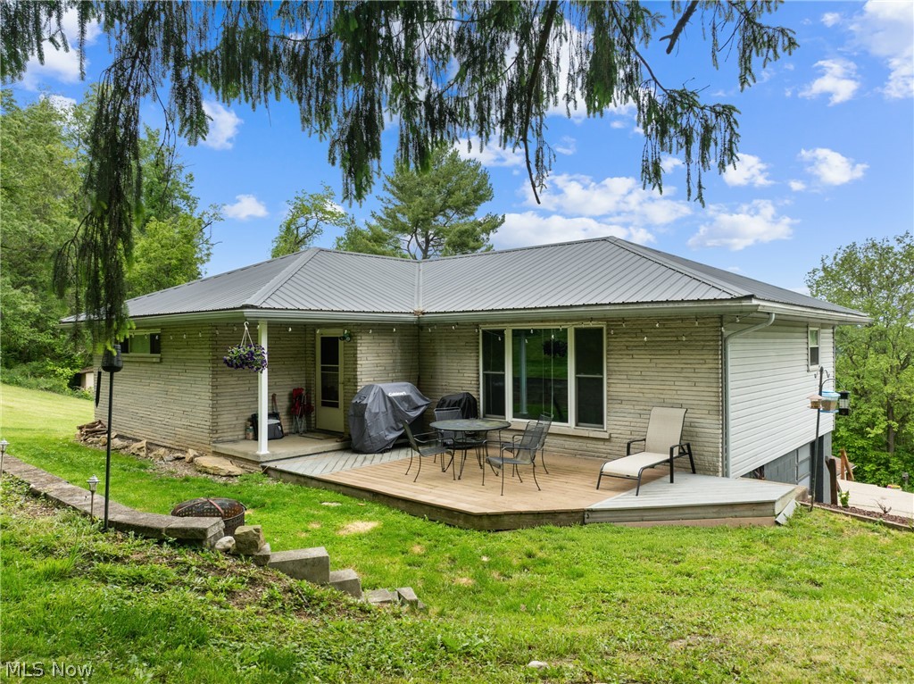 69641 Holley Street Martins Ferry OH 43935