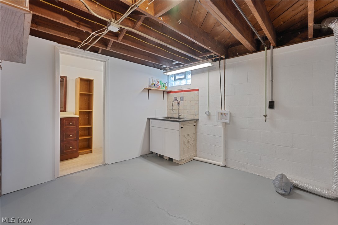 190 Struthers Liberty Road Campbell OH 44405