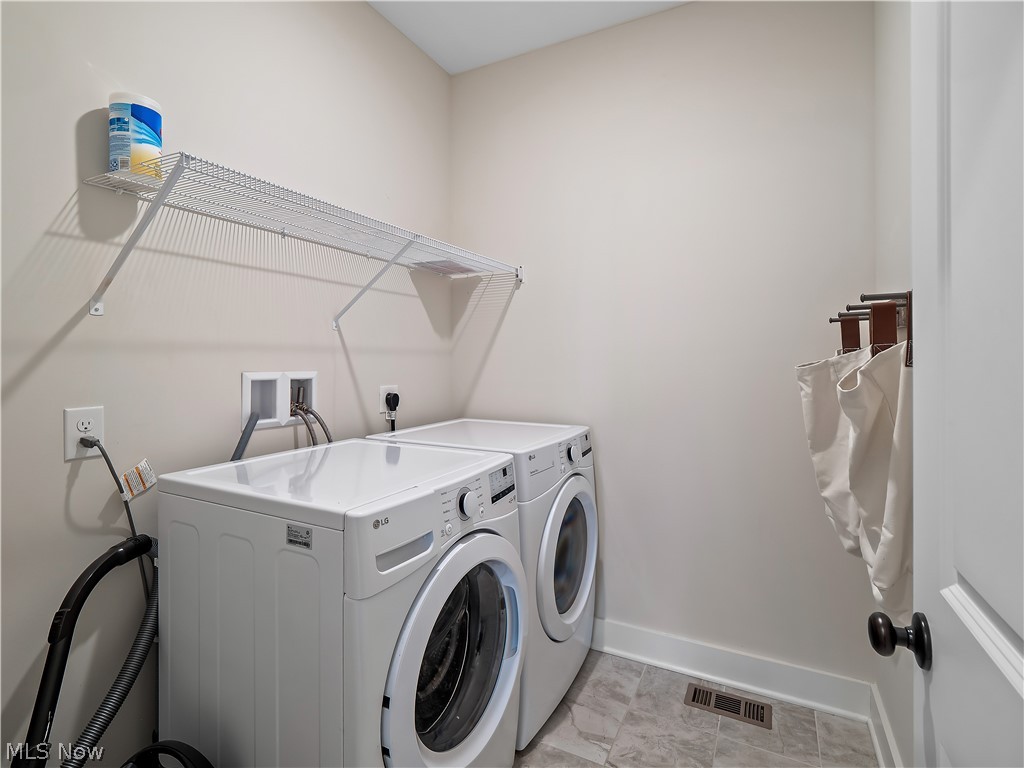 5403 Deerpath Drive Sheffield Village OH 44054