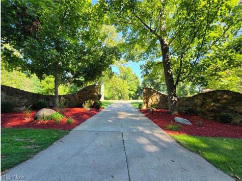 8487 Center Street Mentor OH 44060