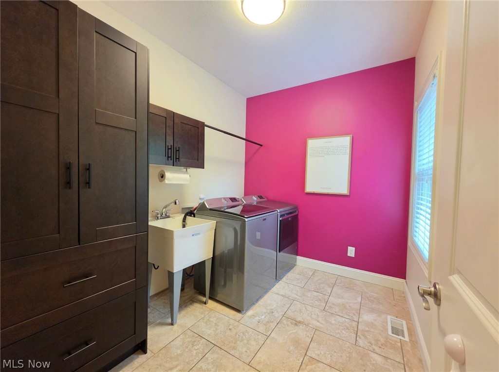 8487 Center Street Mentor OH 44060