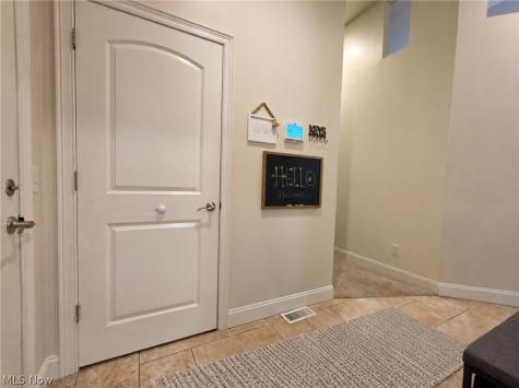 8487 Center Street Mentor OH 44060