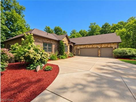 8487 Center Street Mentor OH 44060