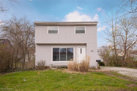 2960 Clearfield Avenue Akron OH 44314
