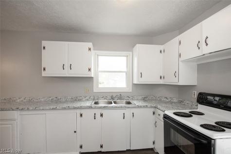 2960 Clearfield Avenue Akron OH 44314