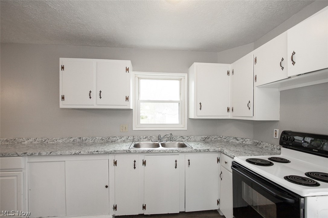 2960 Clearfield Avenue Akron OH 44314