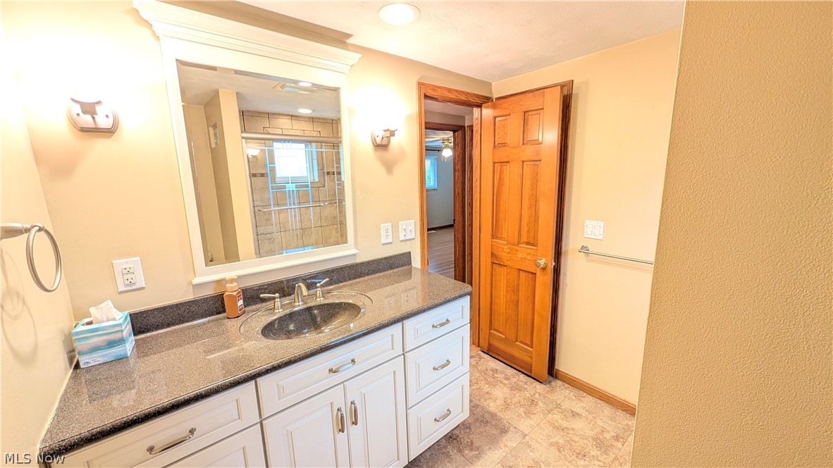 461 Sandhill Road Marietta OH 45750