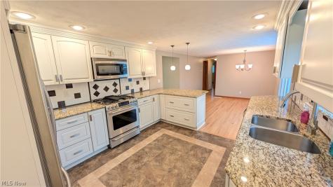 461 Sandhill Road Marietta OH 45750