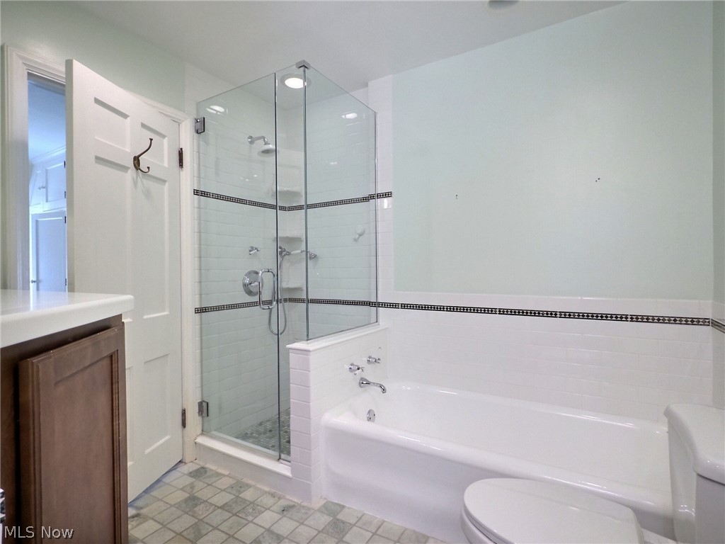19001 Shelburne Road Shaker Heights OH 44118