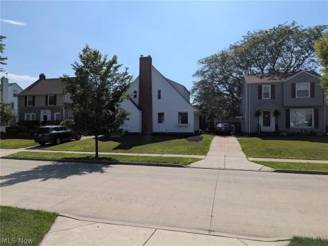 362 E 214th Street Euclid OH 44123