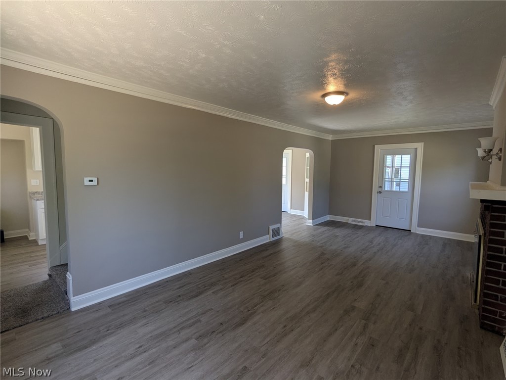 362 E 214th Street Euclid OH 44123