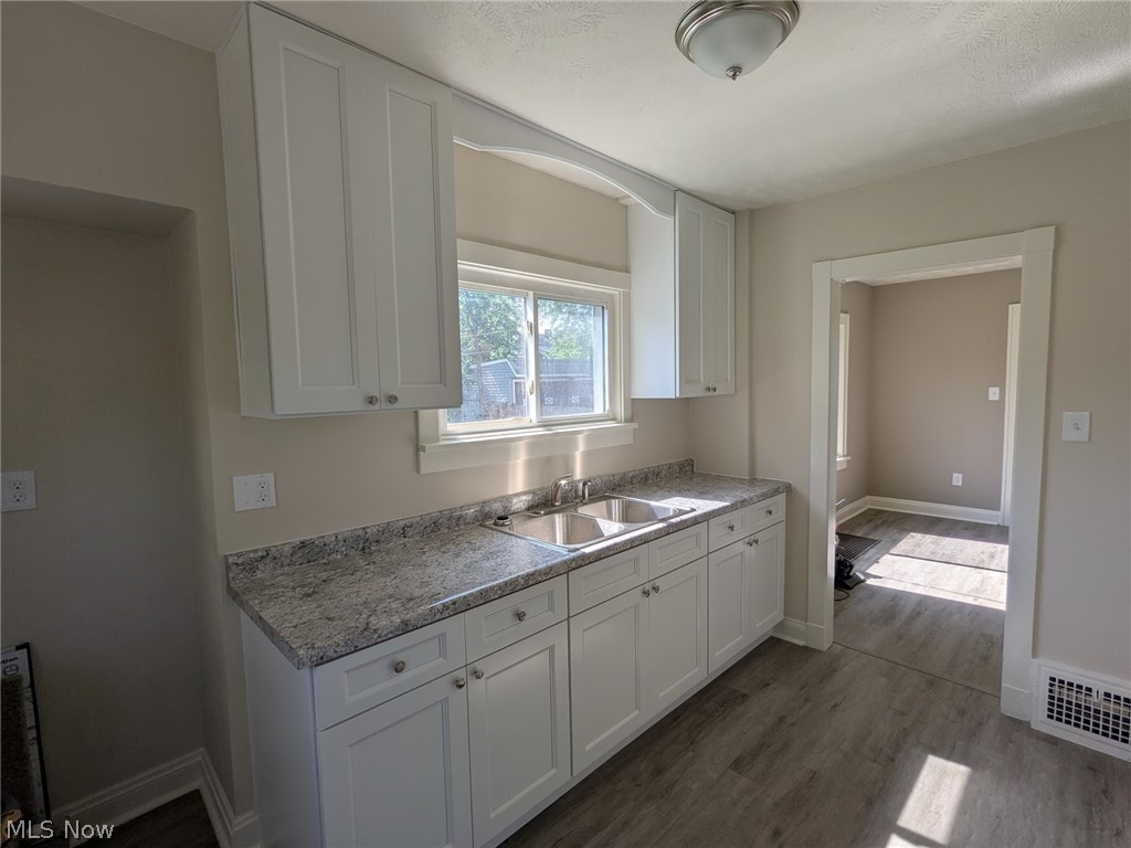 362 E 214th Street Euclid OH 44123