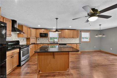 1563 Eastern Road Rittman OH 44270
