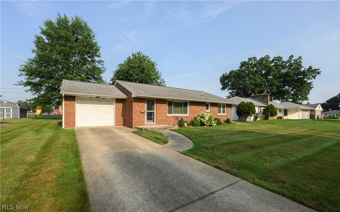 318 S Reeves Avenue Dover OH 44622