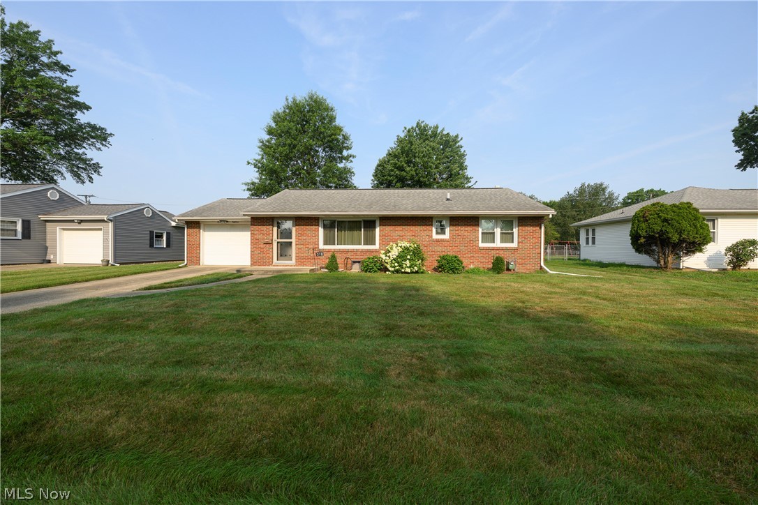 318 S Reeves Avenue Dover OH 44622
