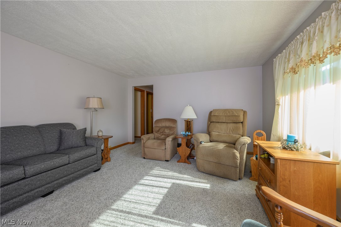 318 S Reeves Avenue Dover OH 44622