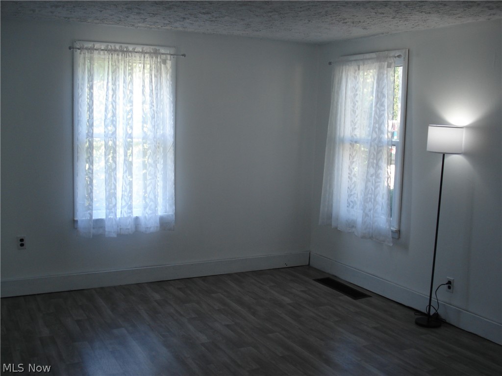 852 S Broadway Geneva OH 44041