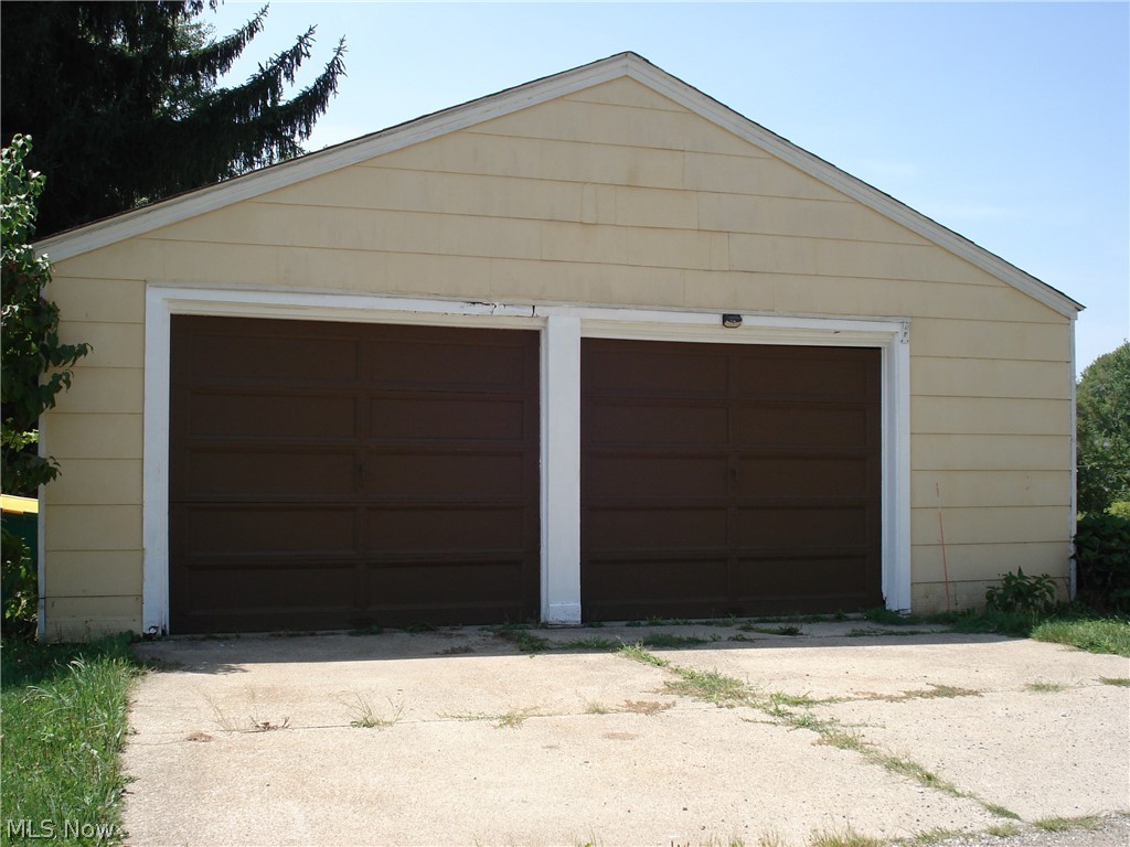 852 S Broadway Geneva OH 44041