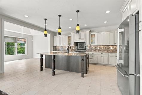 1137 Laurel Green Drive NE North Canton OH 44720