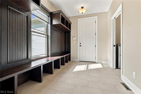 1137 Laurel Green Drive NE North Canton OH 44720