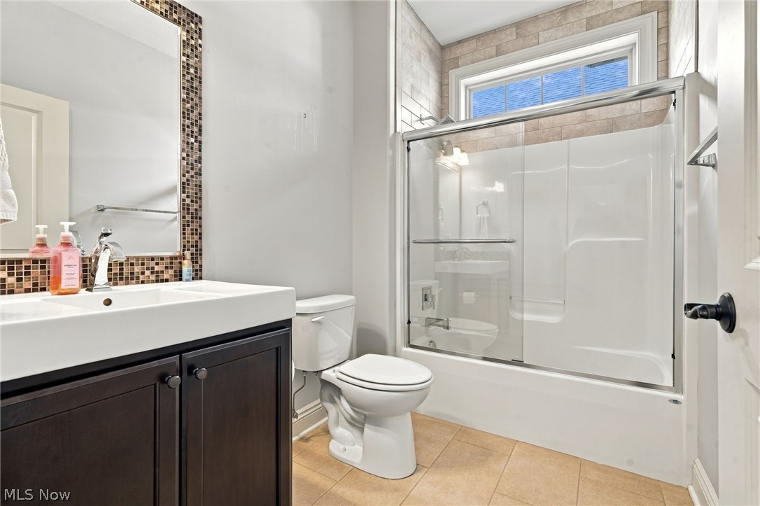1137 Laurel Green Drive NE North Canton OH 44720
