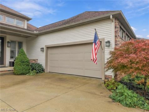 1137 Laurel Green Drive NE North Canton OH 44720