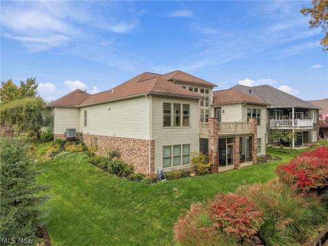 1137 Laurel Green Drive NE North Canton OH 44720
