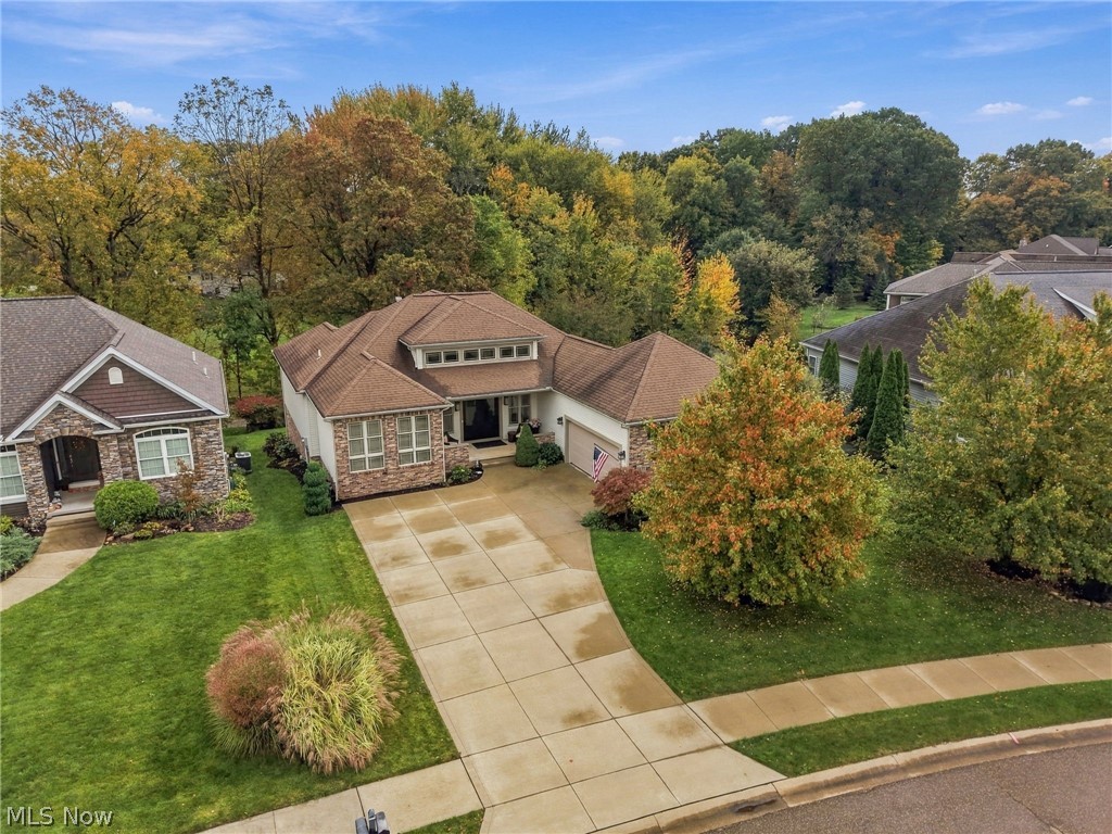 1137 Laurel Green Drive NE North Canton OH 44720