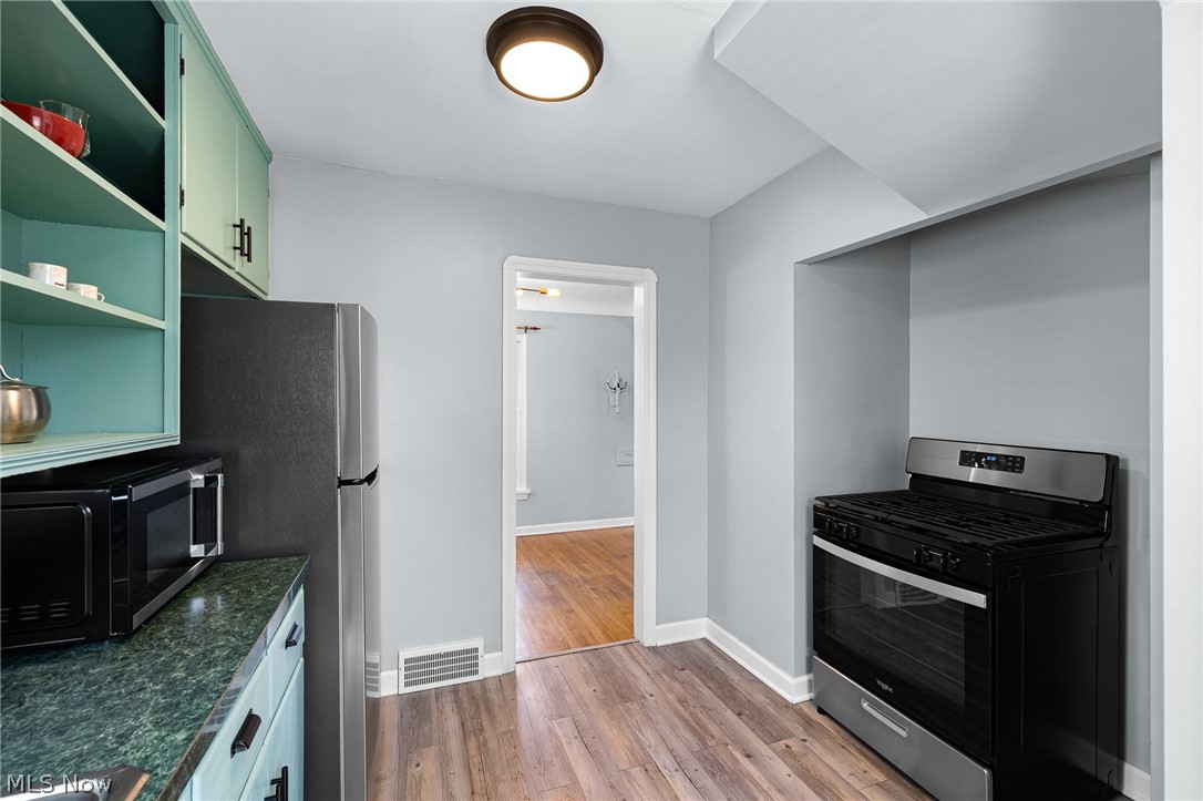 3268 W 142nd Street Cleveland OH 44111