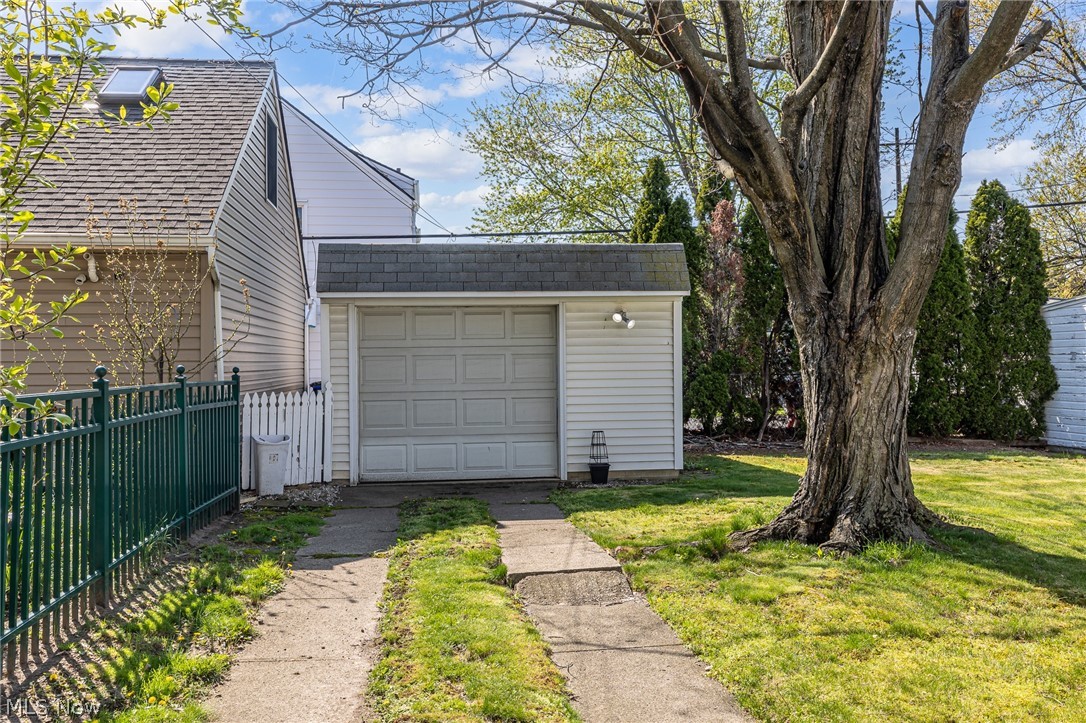 3268 W 142nd Street Cleveland OH 44111