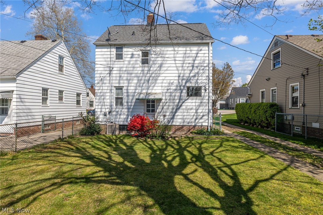 3268 W 142nd Street Cleveland OH 44111