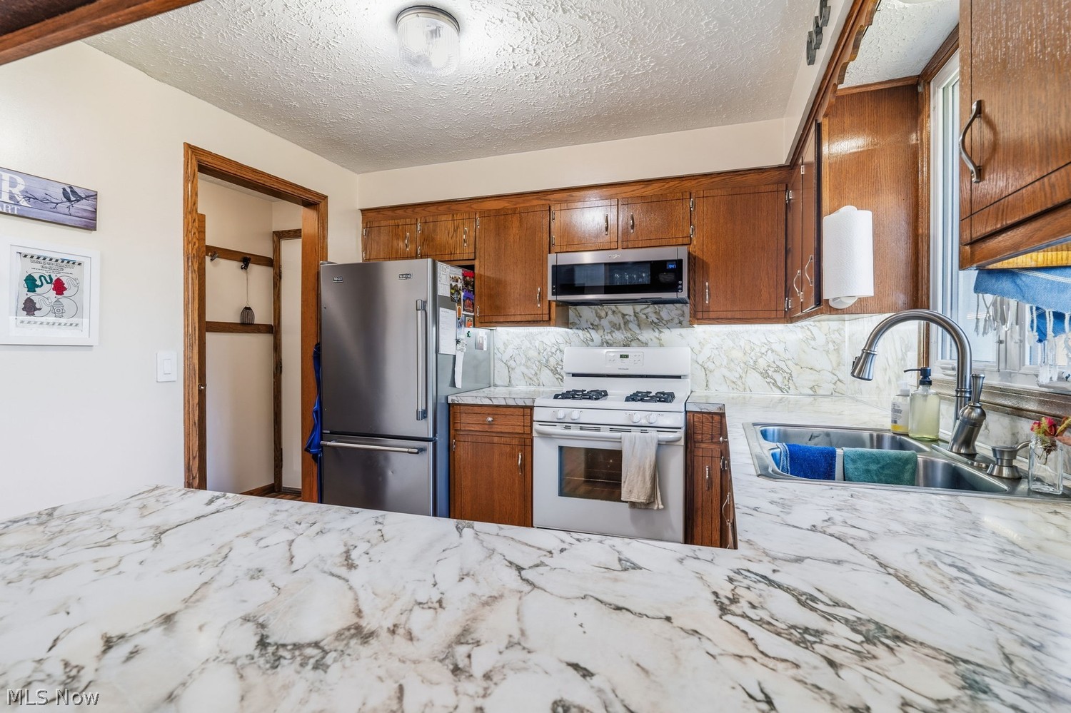 2015 Wittenberg Street Louisville OH 44641