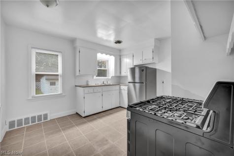 4625 E 88th Street Garfield Heights OH 44125