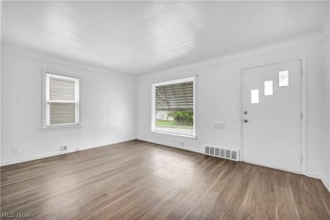 4625 E 88th Street Garfield Heights OH 44125