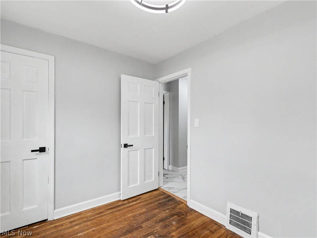 19808 Kings Highway Warrensville Heights OH 44122