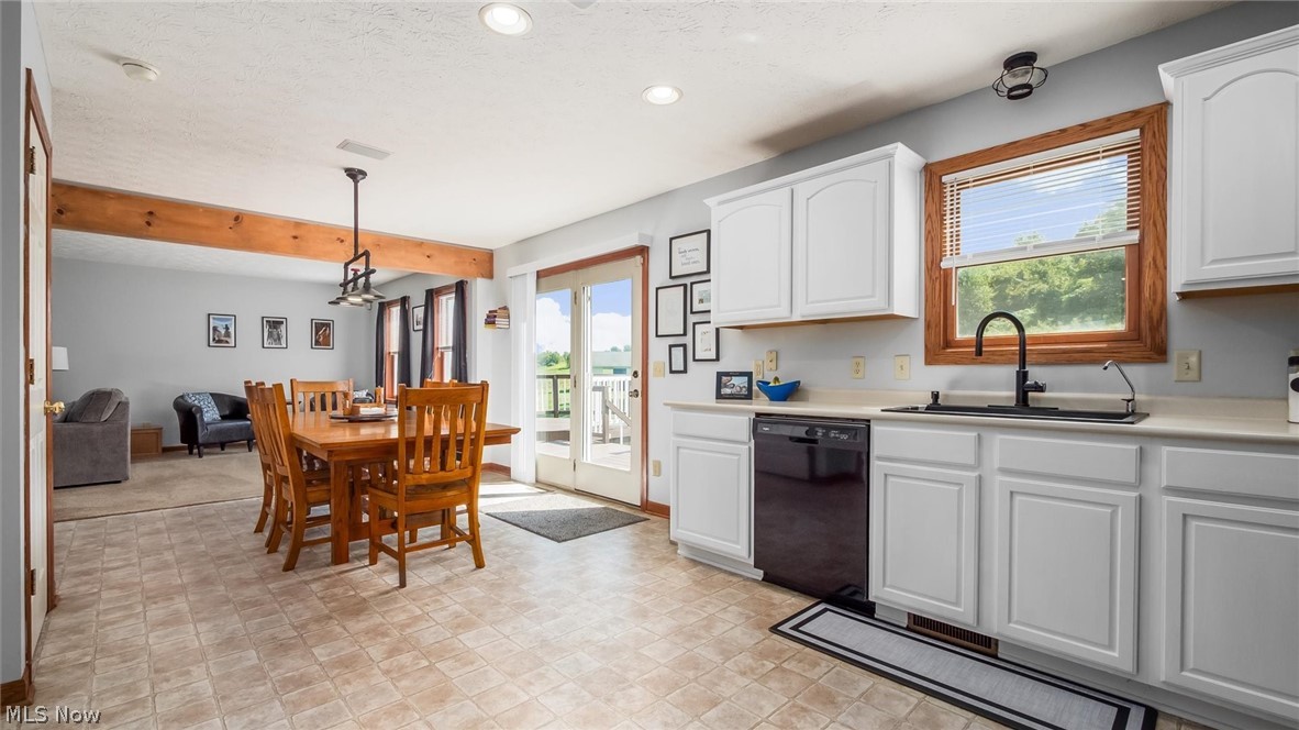 1480 Sunflower Road New Concord OH 43762