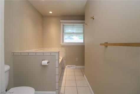 2985 Heatherbrae Drive Youngstown OH 44514